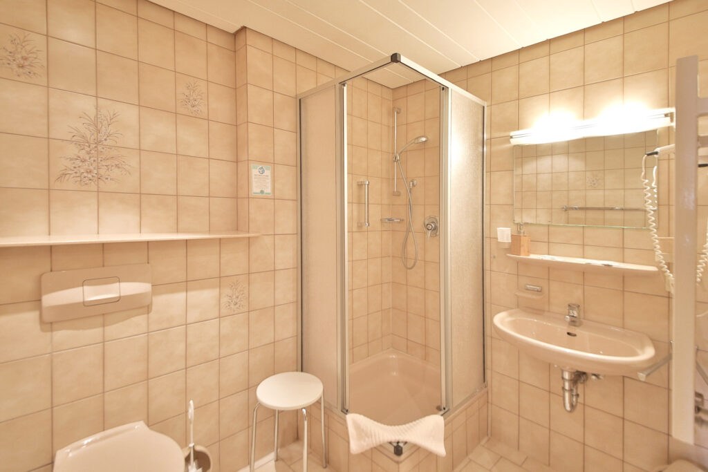 f2cf05ba-95f6-42e3-9e1d-4eabc997fc2b